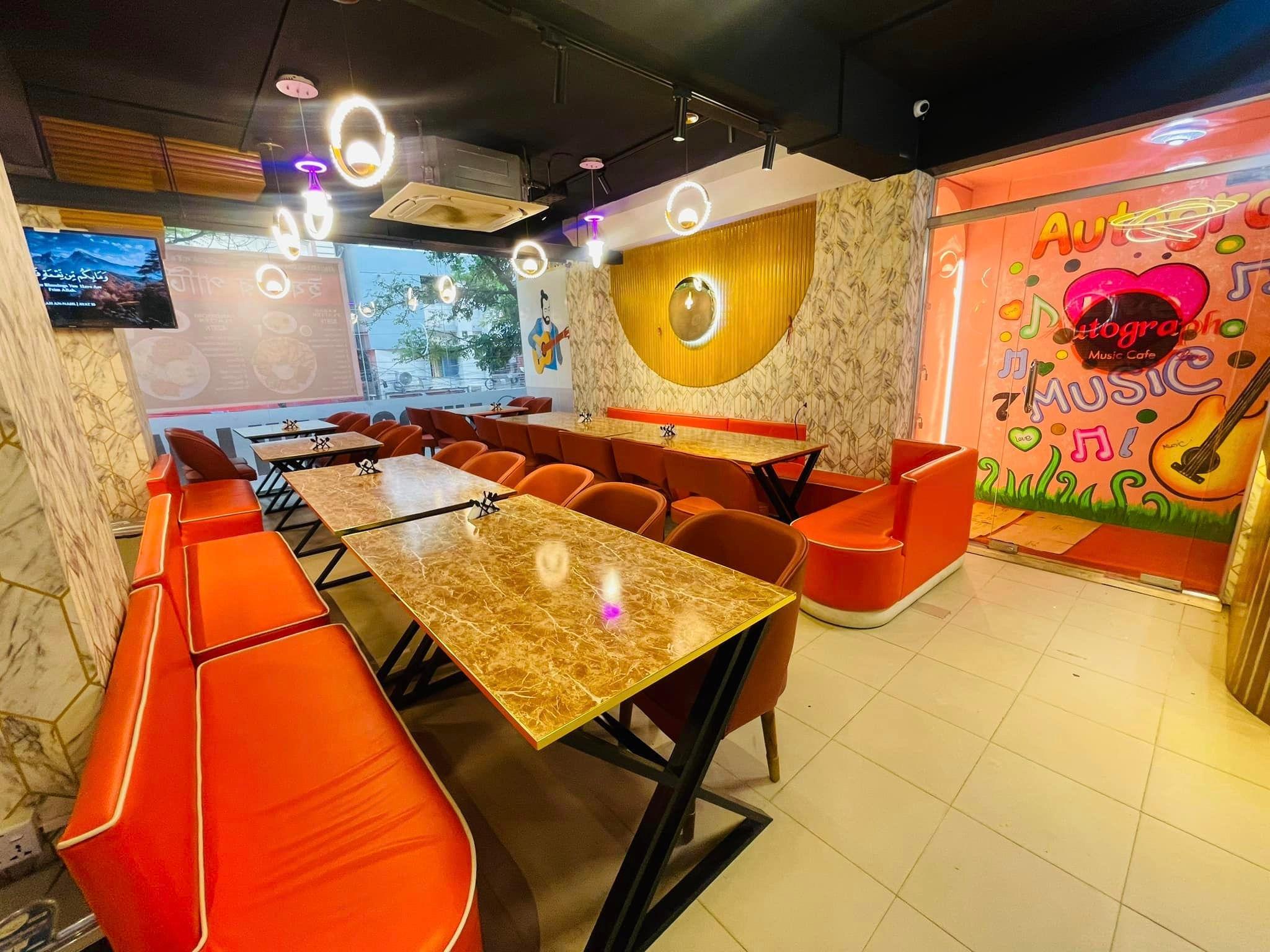 Autograph Live Music Cafe (Banasree)